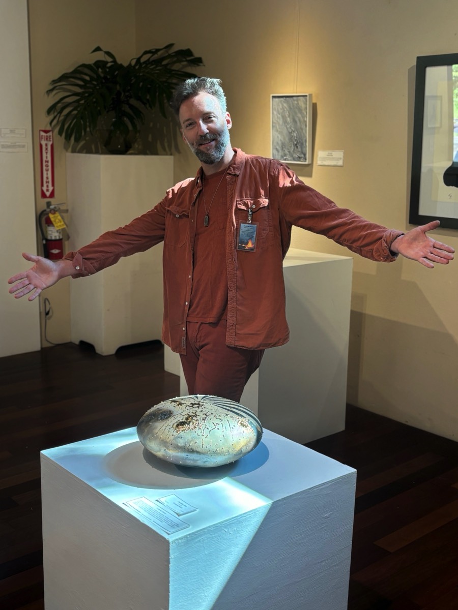 Stacks Image 3092665