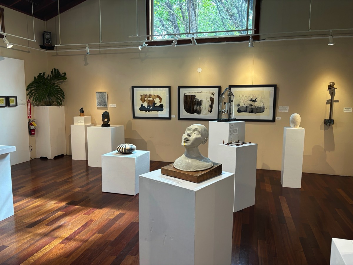 Stacks Image 3092430