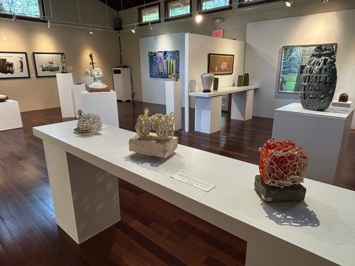 Stacks Image 3092515