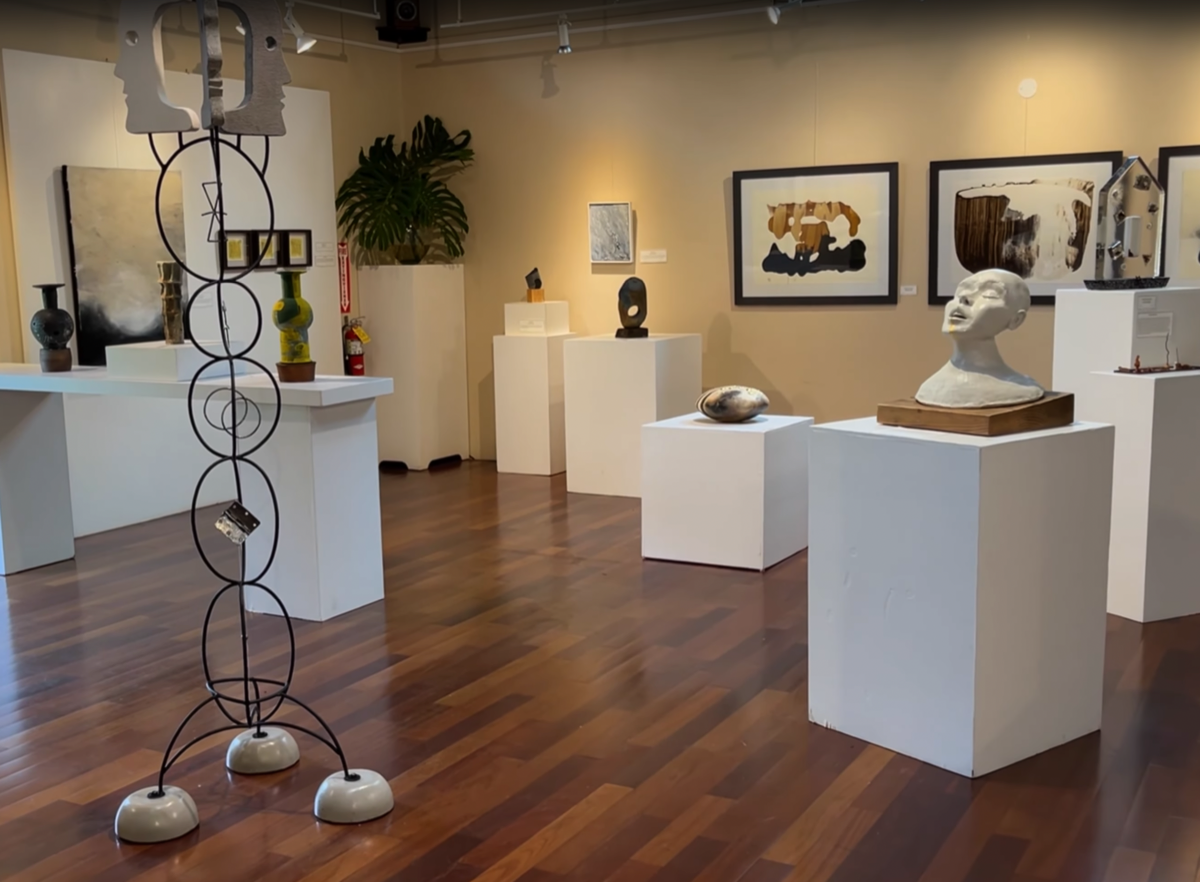 Stacks Image 3092447