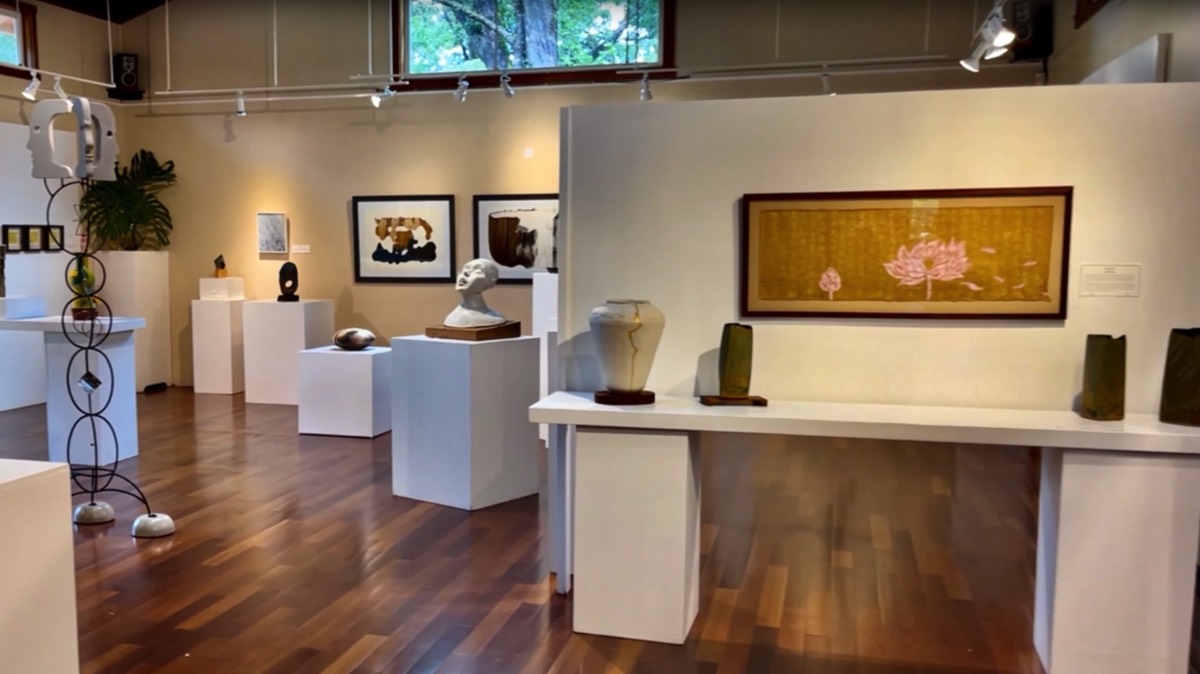 Stacks Image 3092360