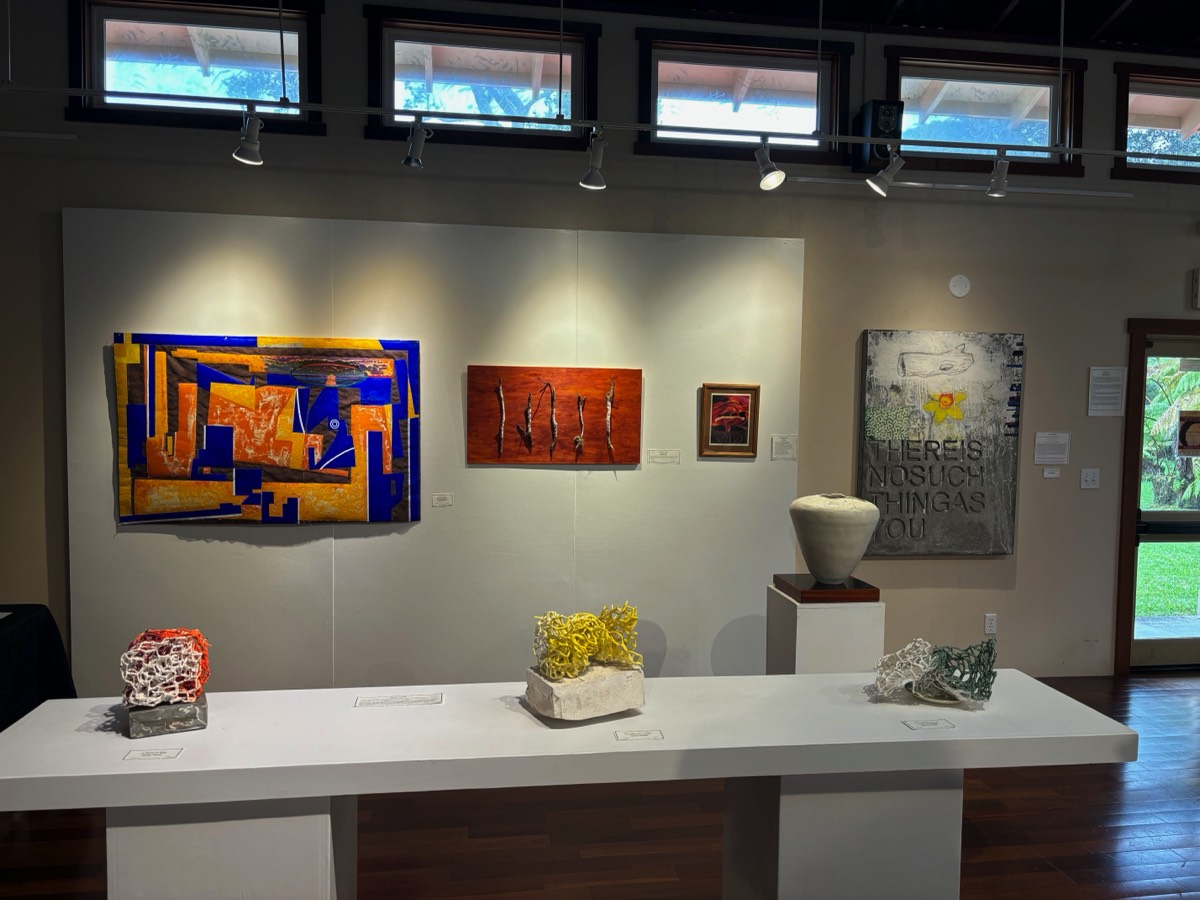 Stacks Image 3092420