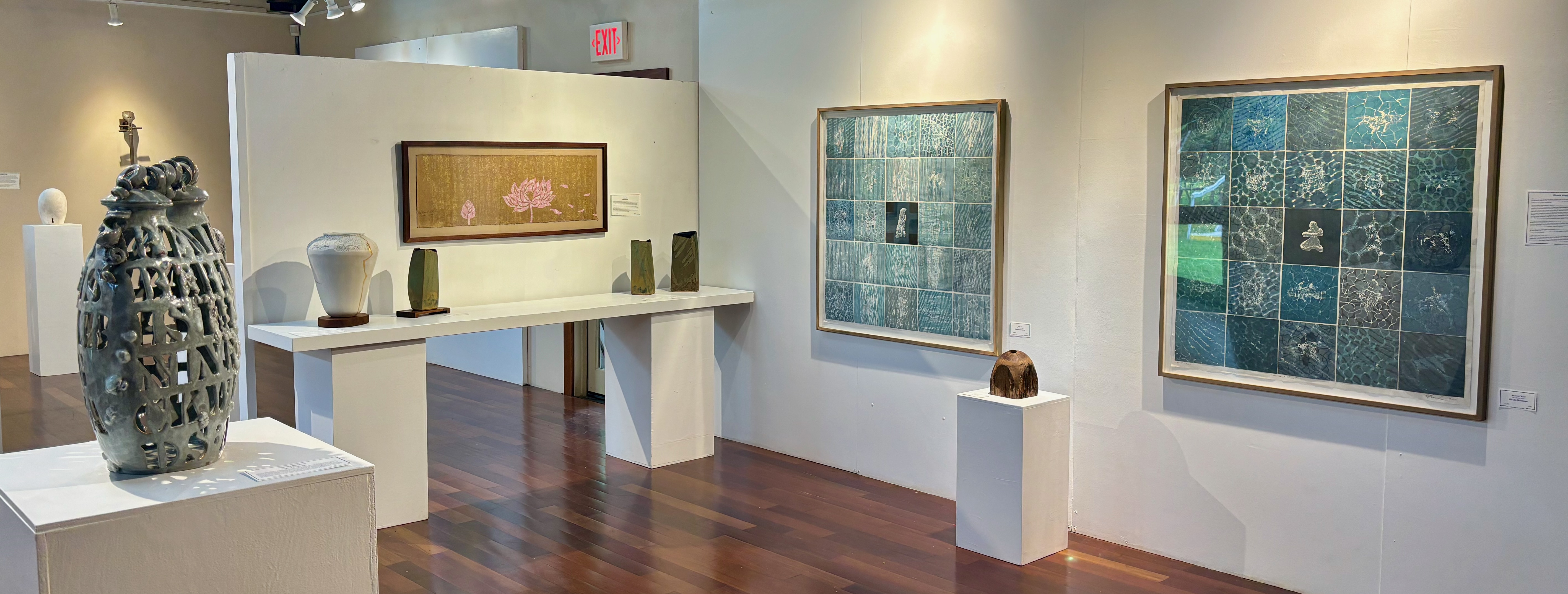 Stacks Image 3092248